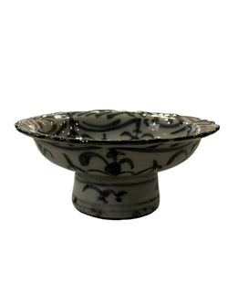 Asian Porcelain Small Pedestal Dish, Vintage - Anecdote