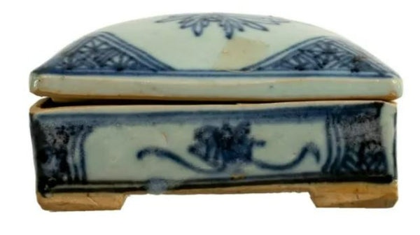 Asian Blue and White Covered Rectangular Boxes, Vintage