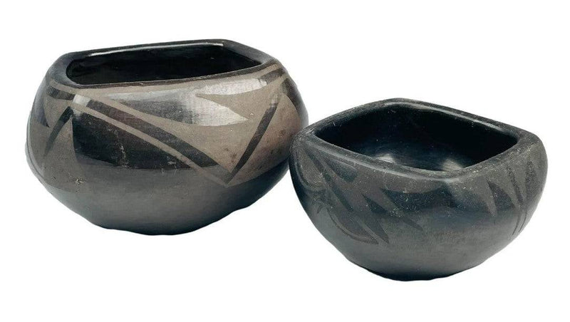 Blackware Pottery Bowl, Handcrafted - Anecdote