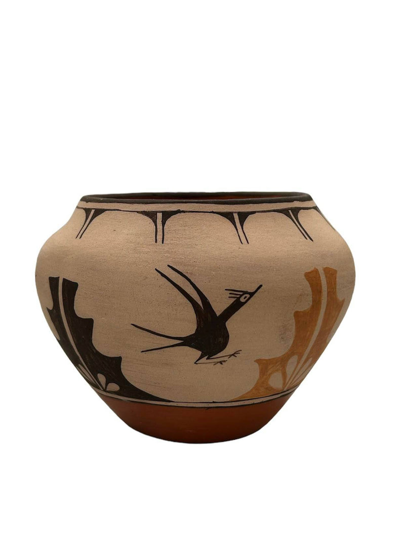 Native American Vase, Signed - Anecdote