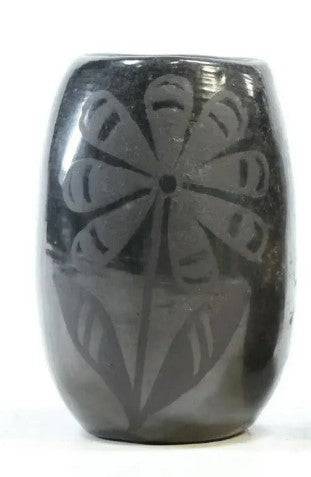 Southwest Black Pottery, Signed - Anecdote