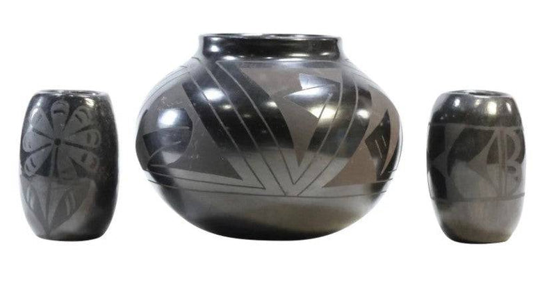 Southwest Black Pottery, Signed - Anecdote